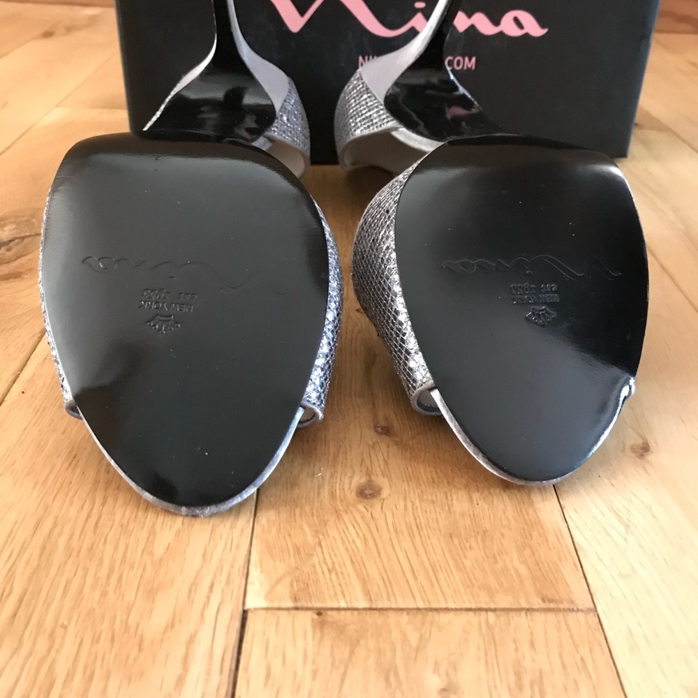 Nina peep toe heels - Picture 2 of 5
